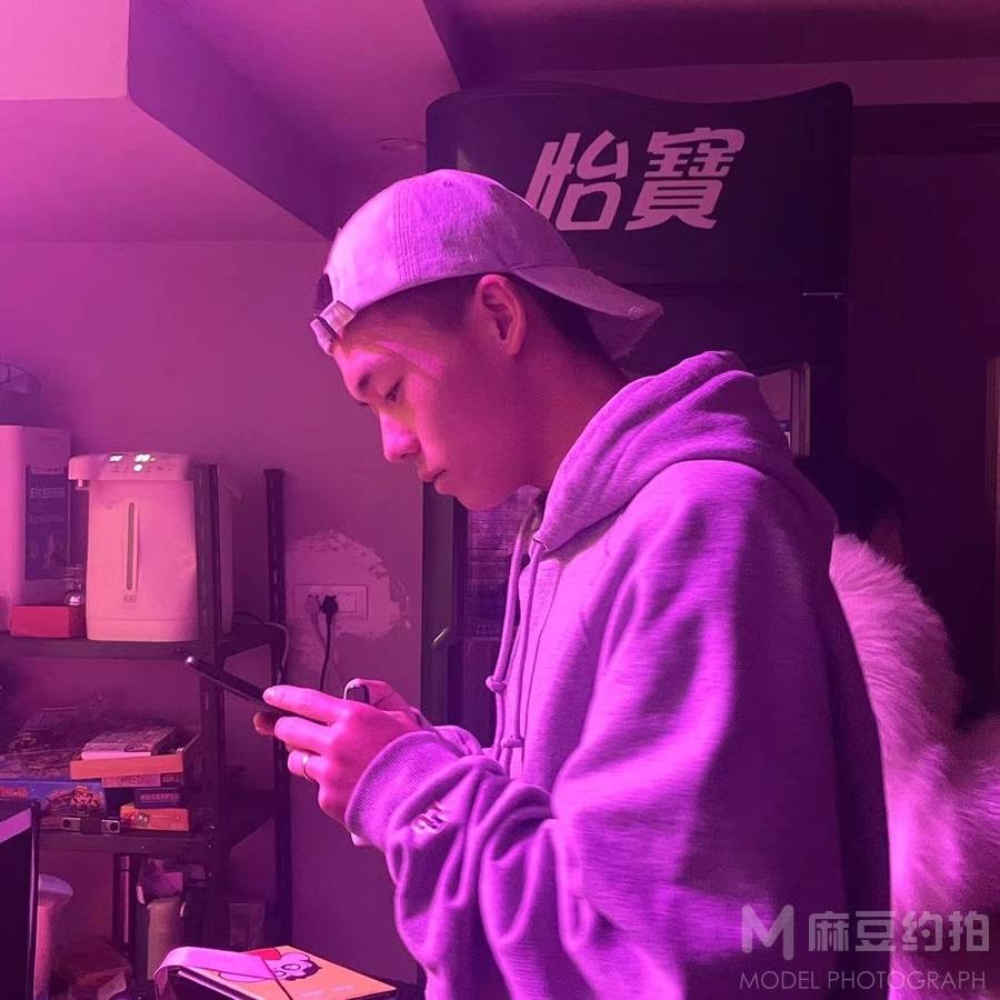 黑白模特