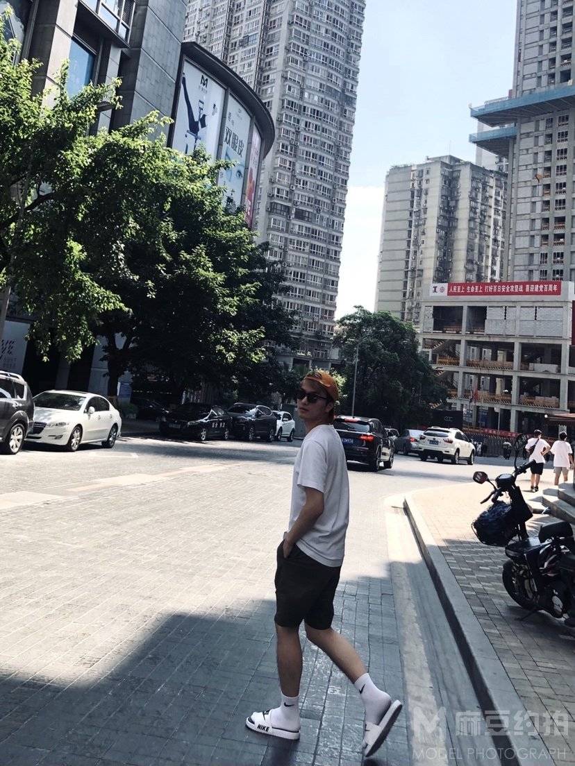 清新模特
