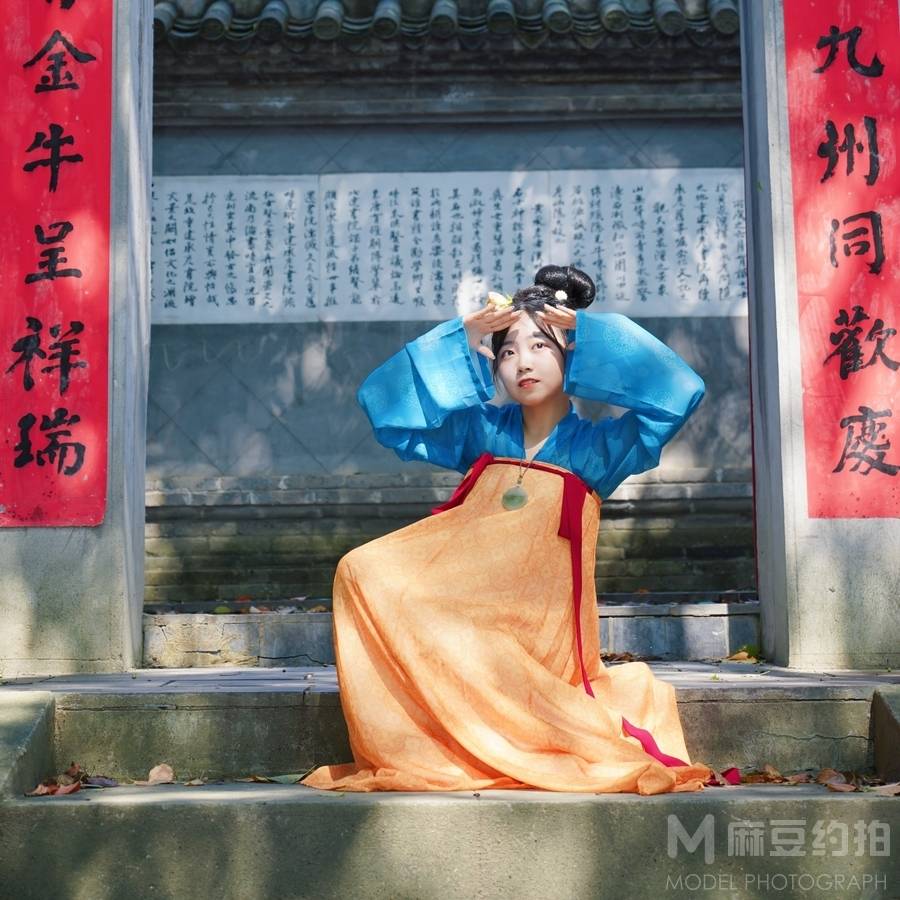 汉服模特