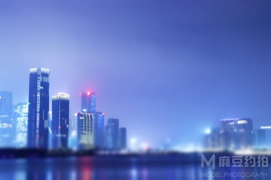夜景模特