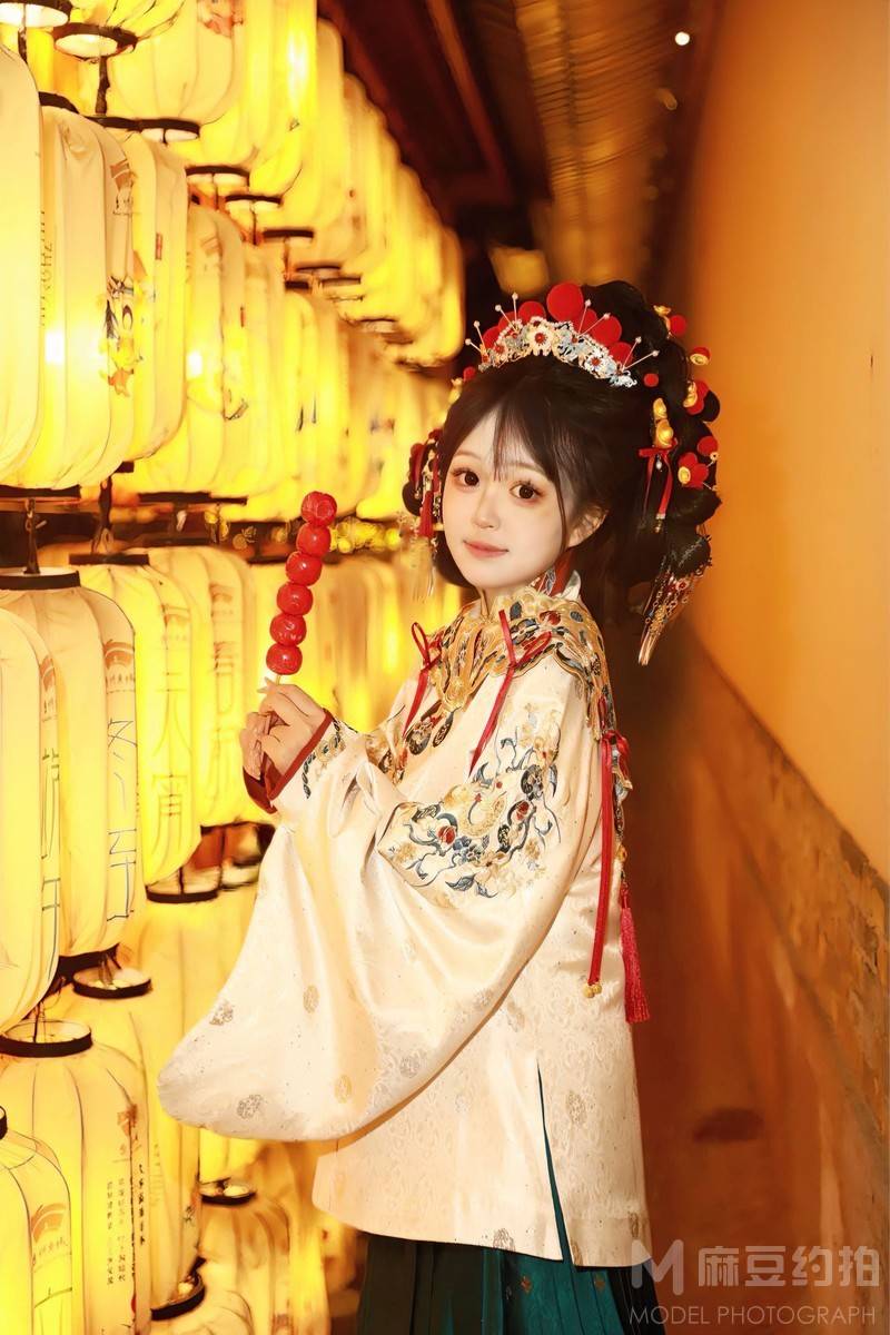 汉服模特