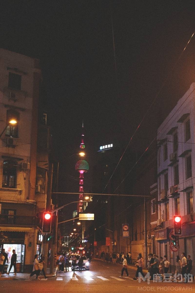 夜景模特