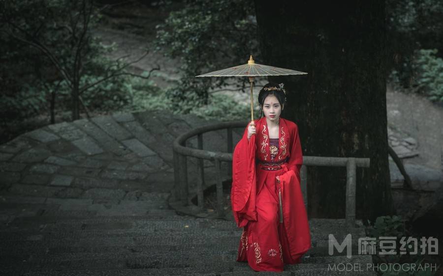 汉服模特