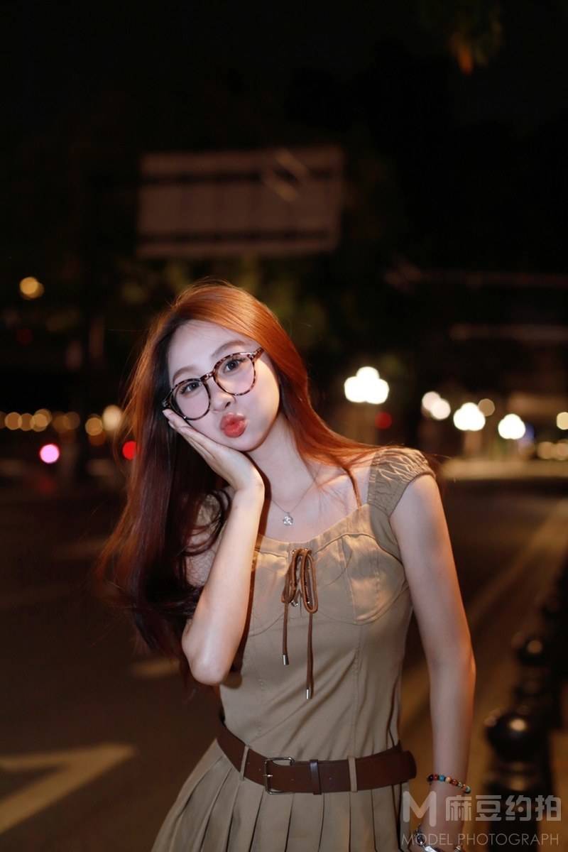 夜景模特