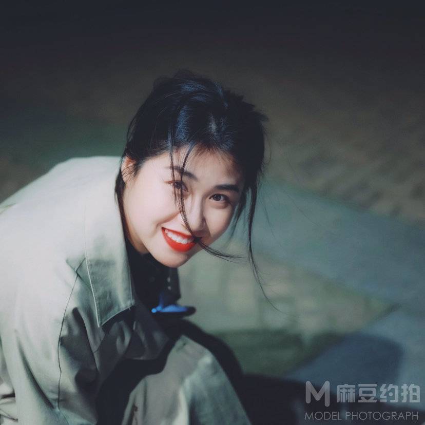 夜景模特