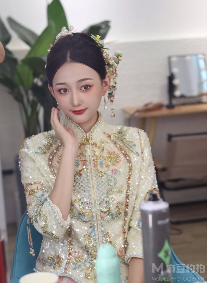 妆容模特