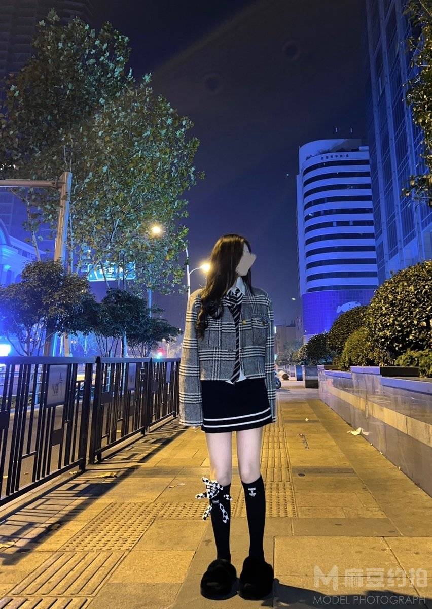 夜景模特