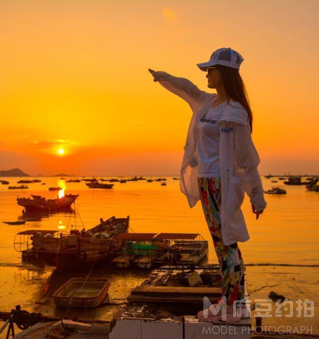 夜景模特