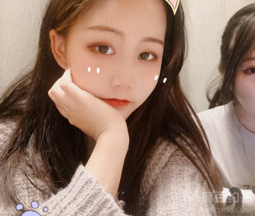 情绪模特