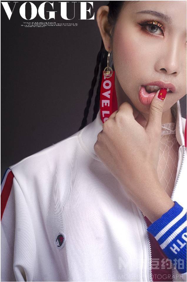 情绪模特