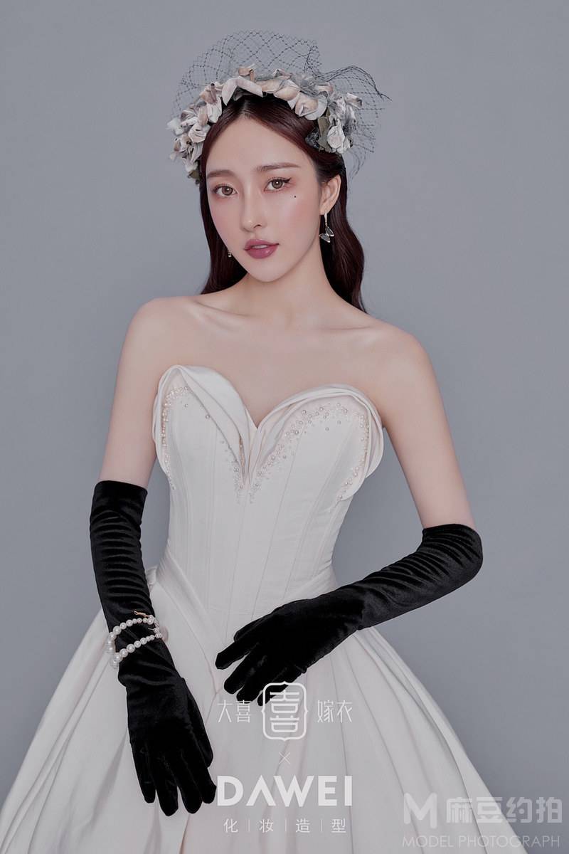 妆容模特