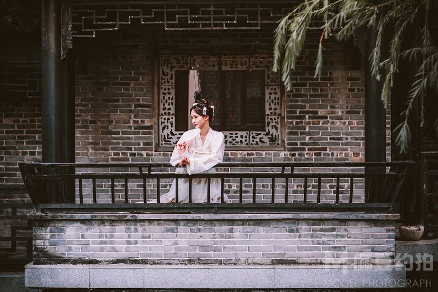 汉服模特
