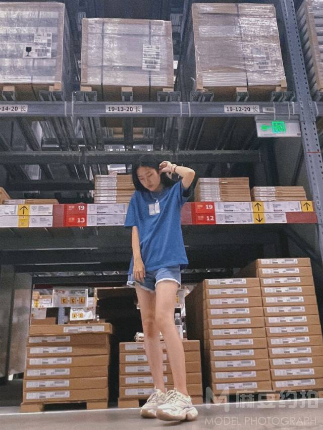 校园模特