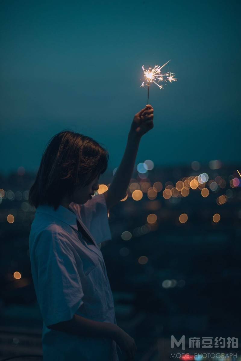 夜景模特