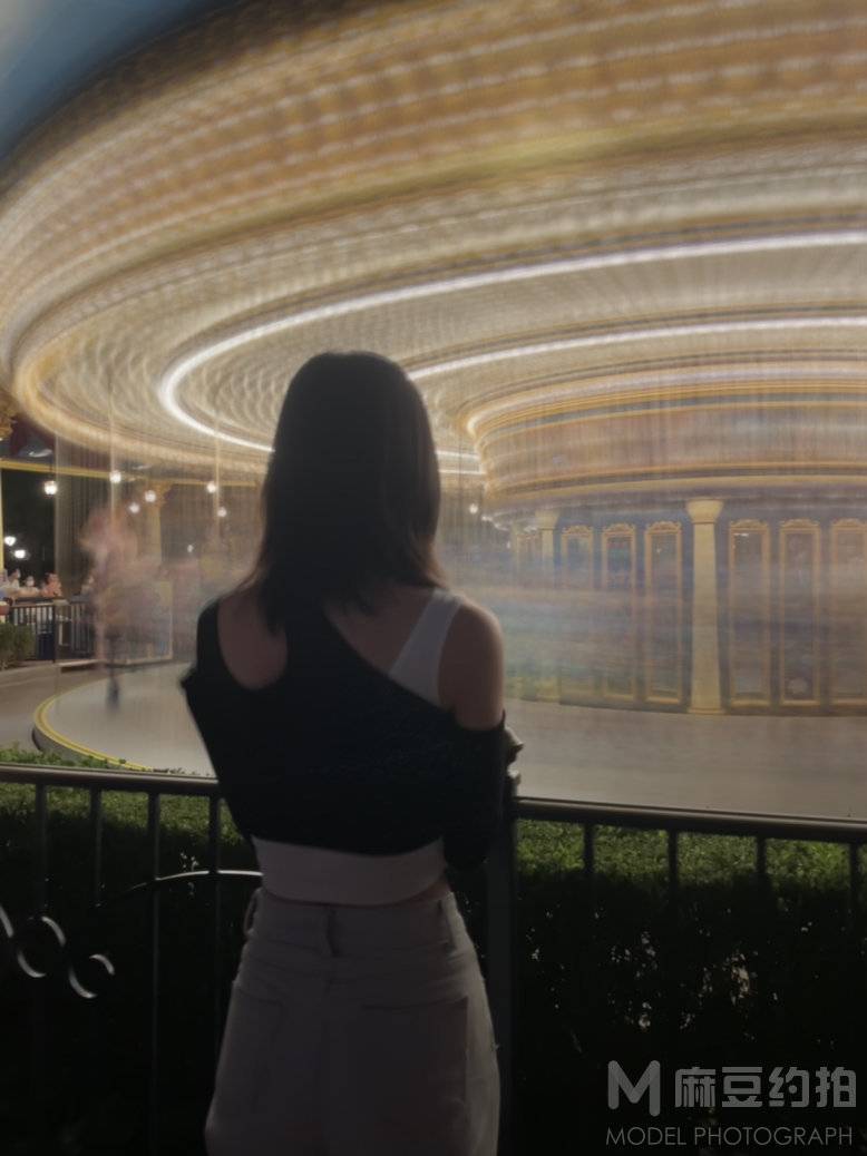 夜景模特
