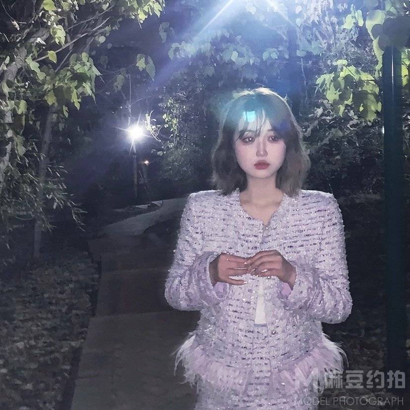 校园模特