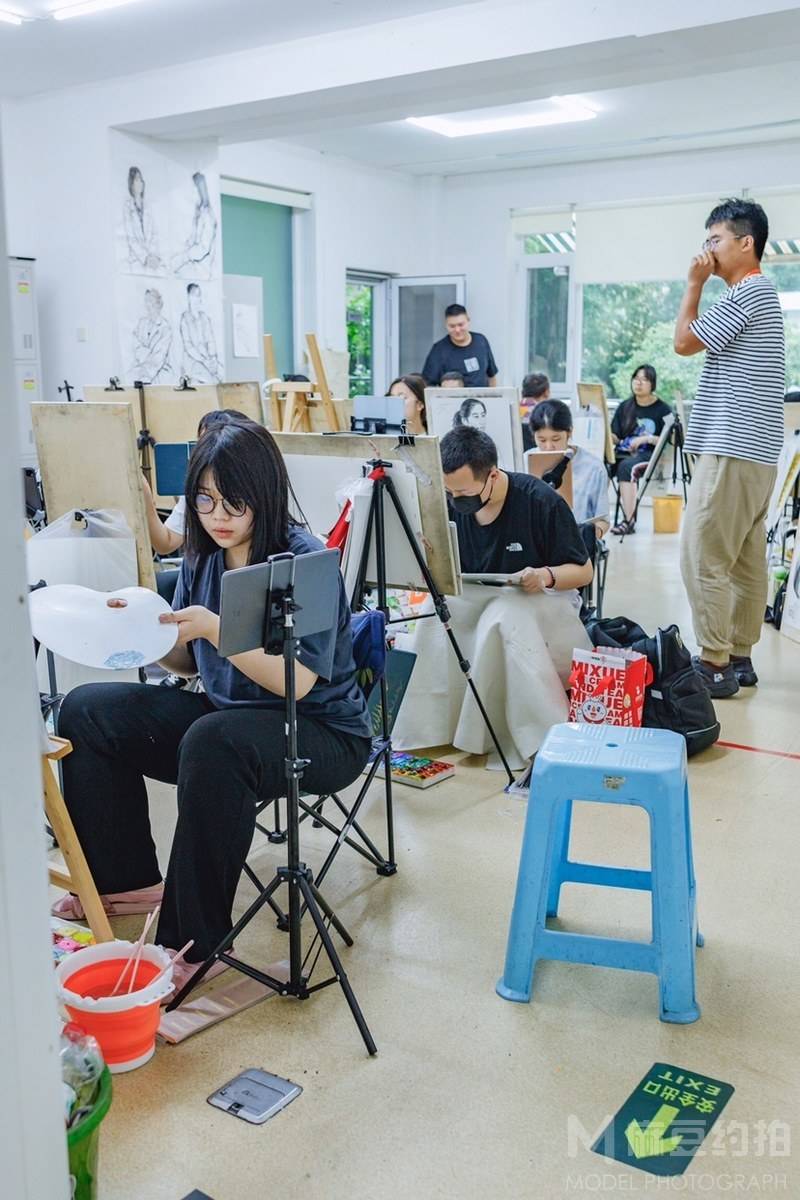 纪实模特