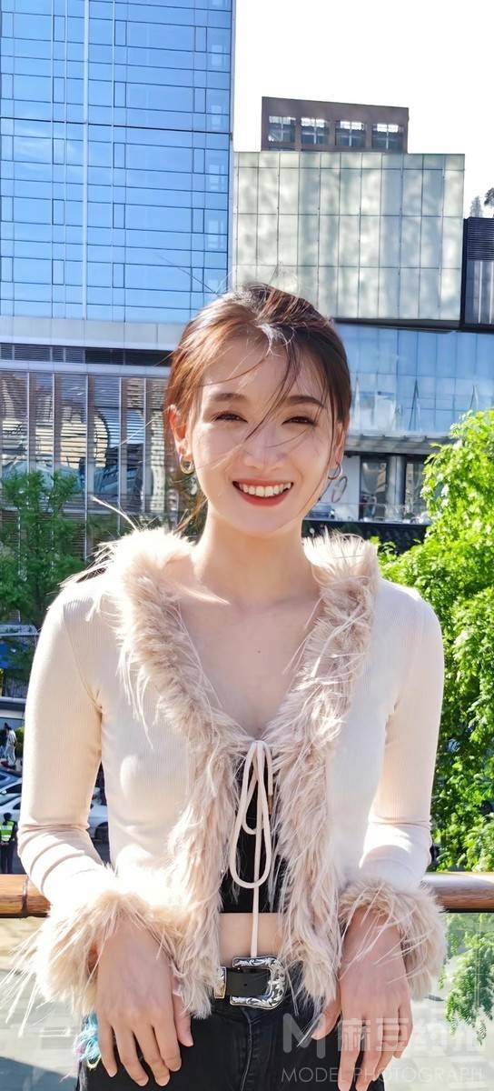 清新模特