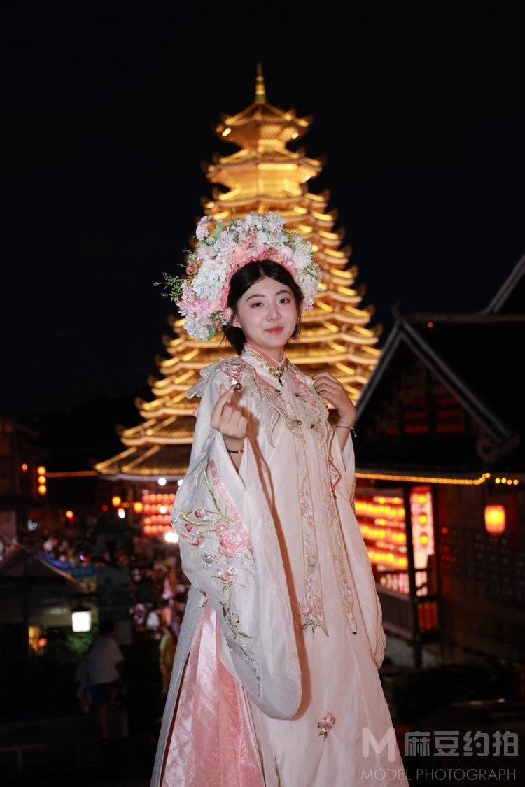 夜景模特