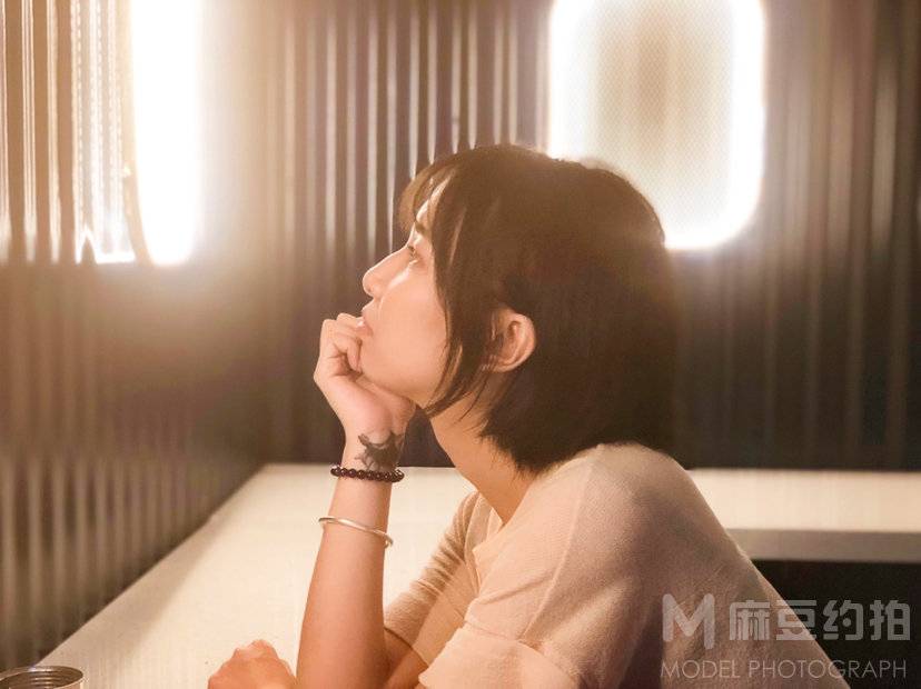 清新模特