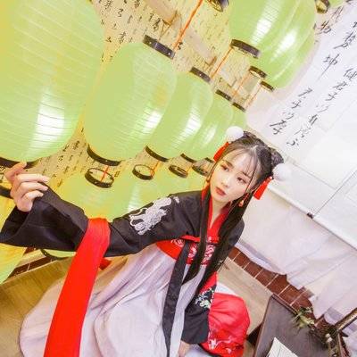 汉服模特