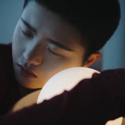 黑白模特