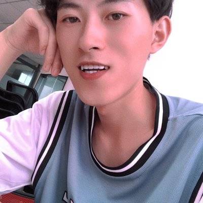 黑白模特