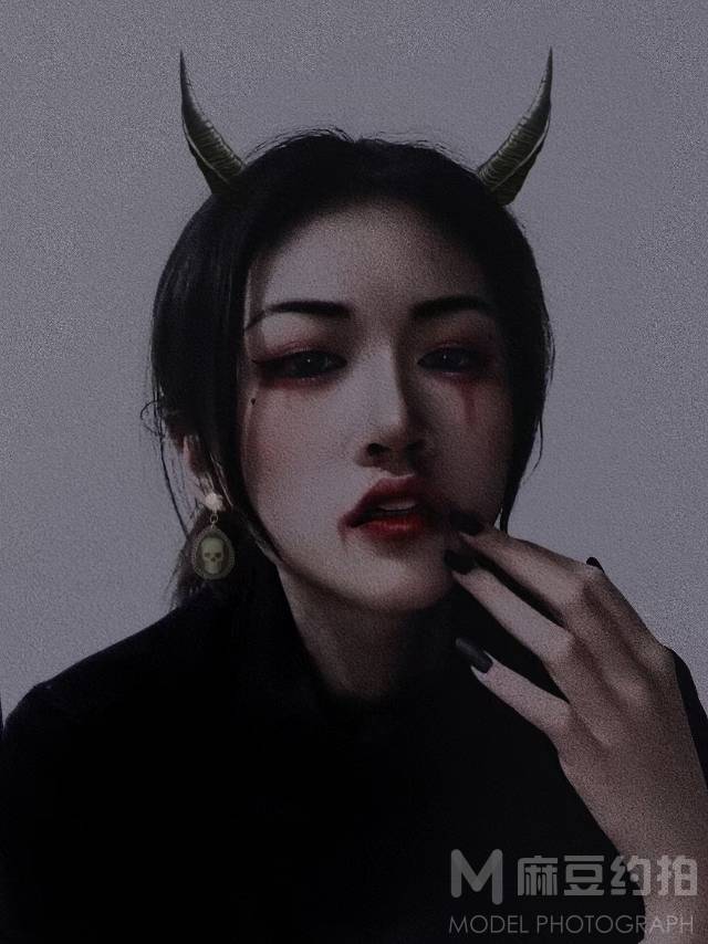 暗黑模特
