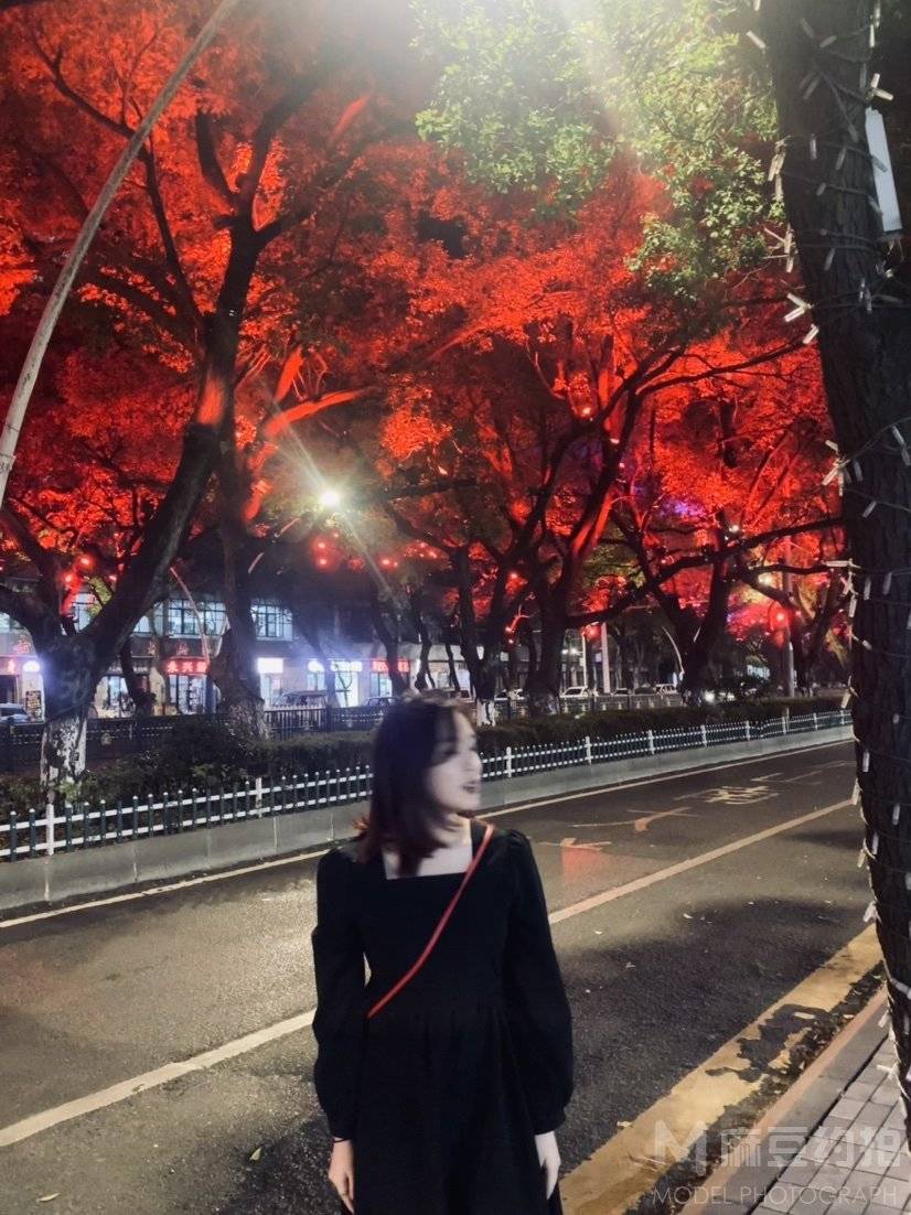 夜景模特