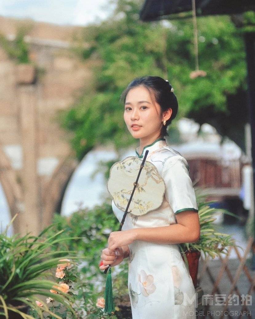 纪实模特