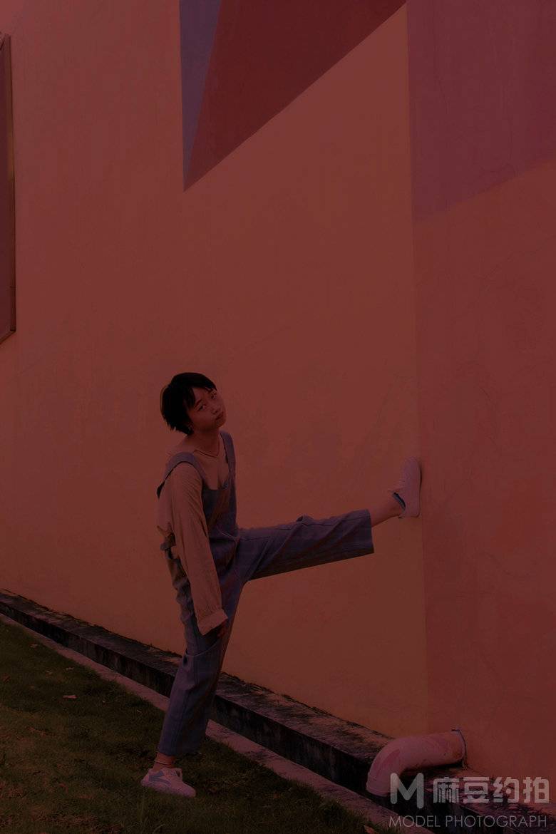 情绪模特