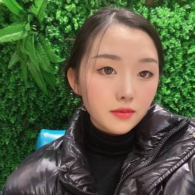 黑白模特