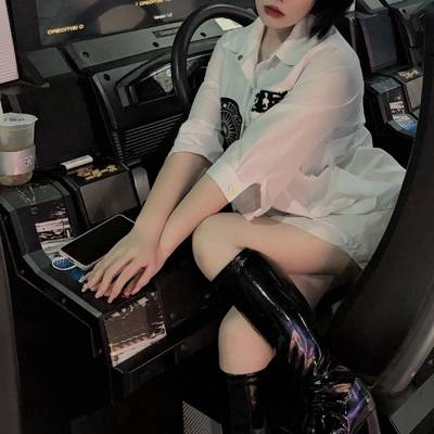 黑白模特