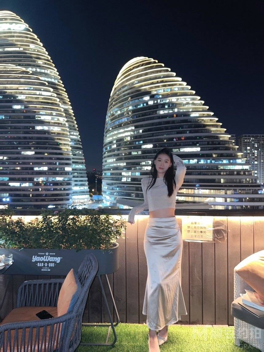 黑白模特