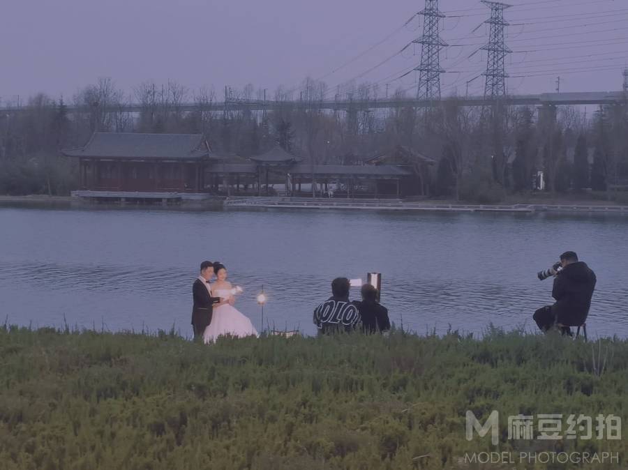 情侣模特