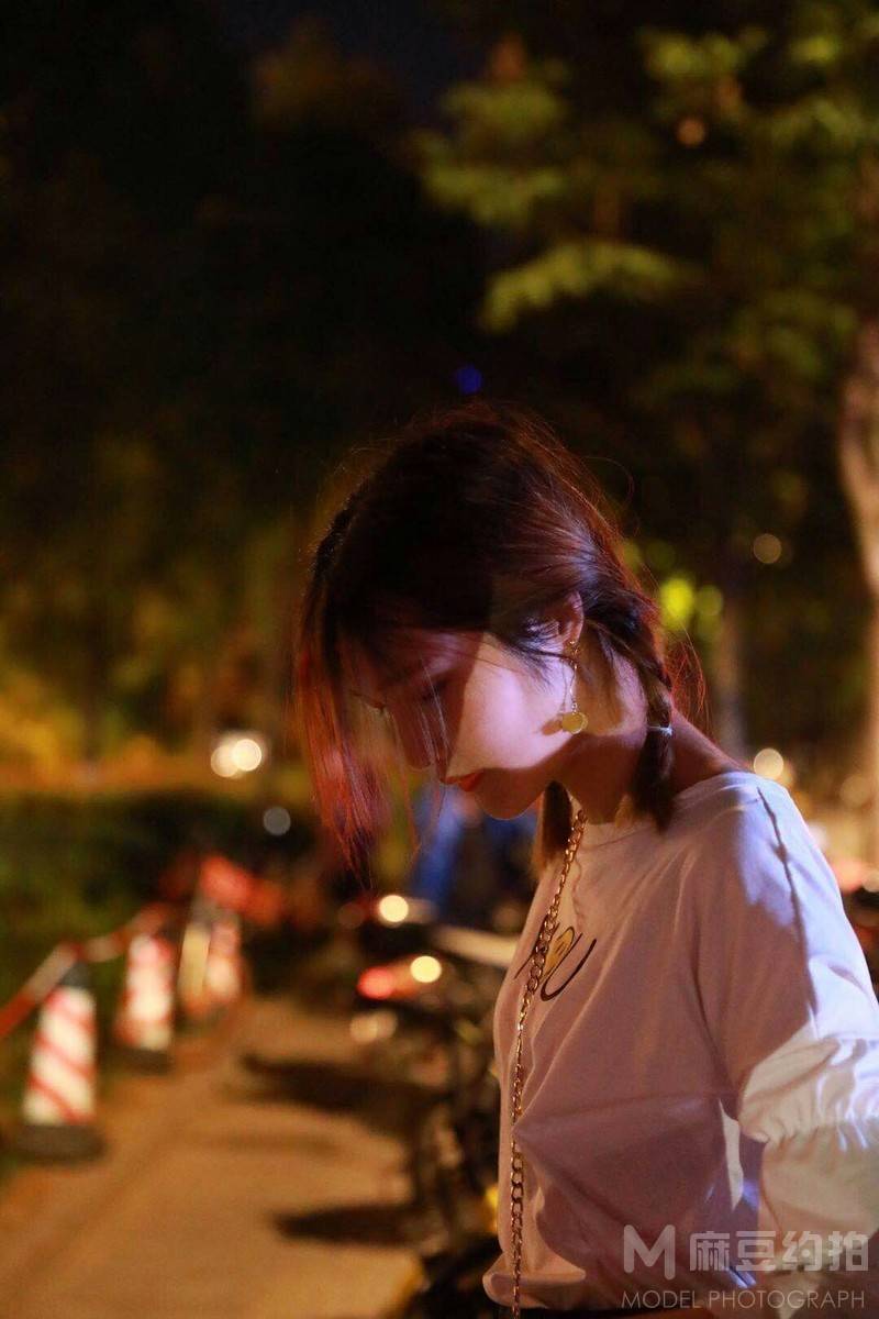夜景模特