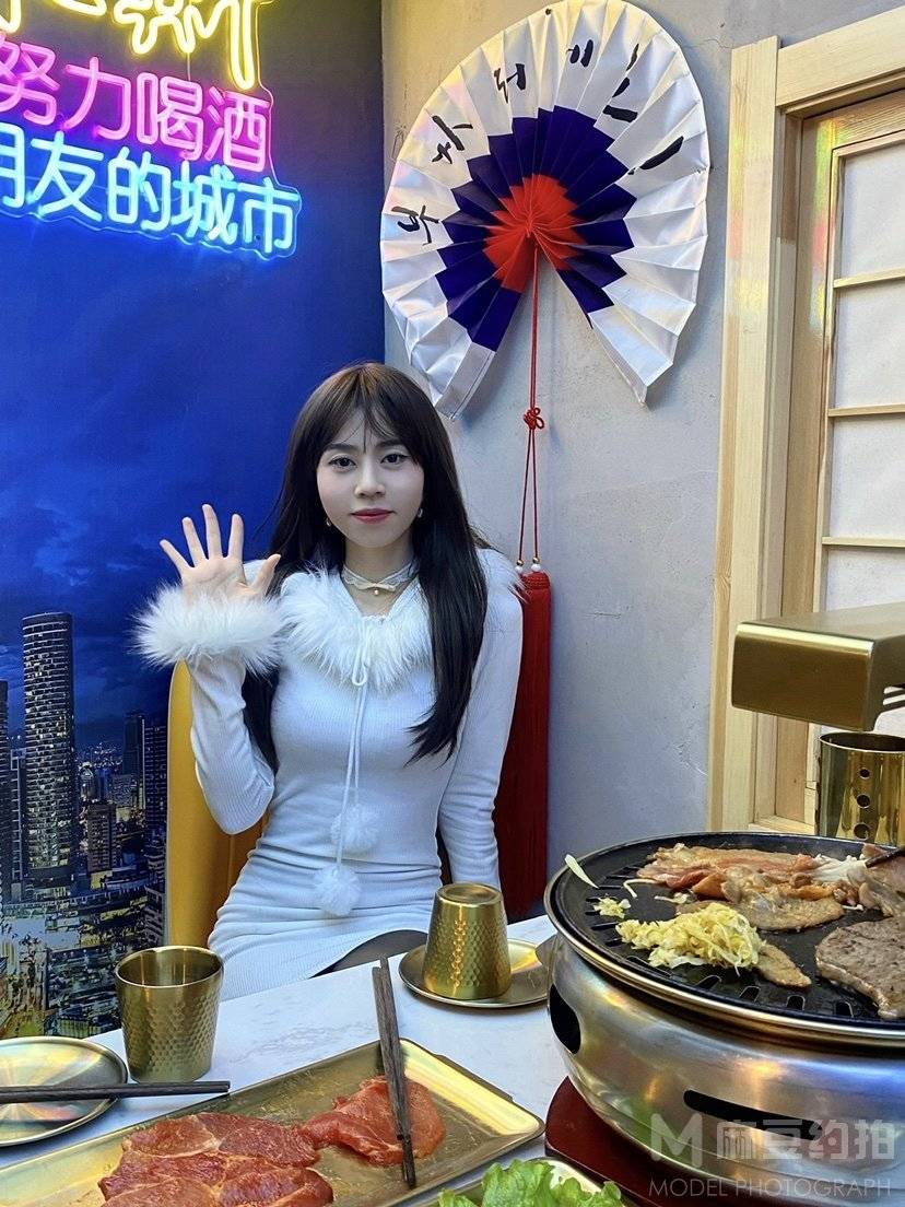 清新模特