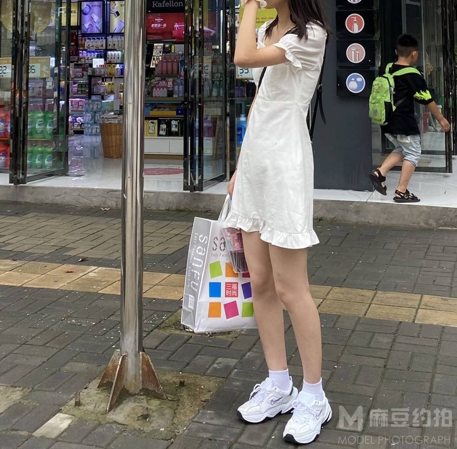 校园模特