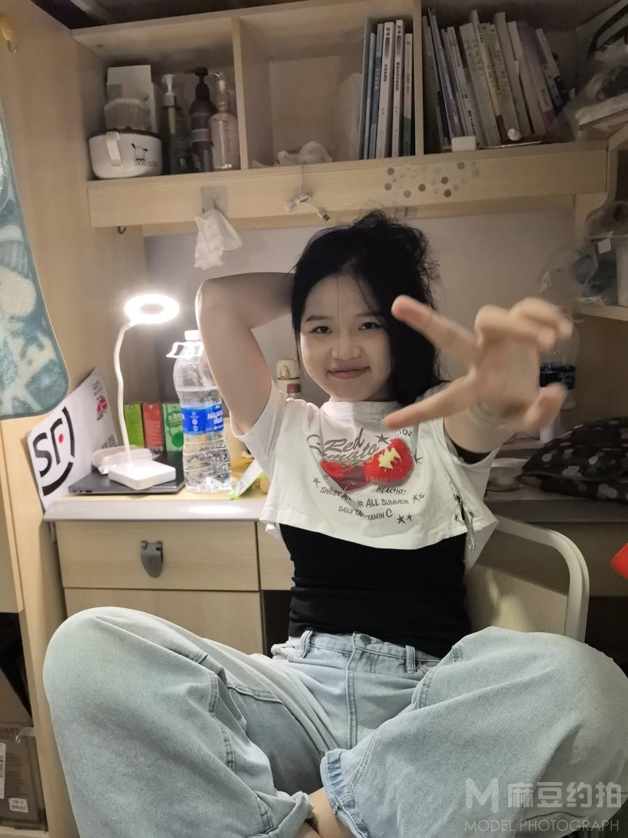 纪实模特