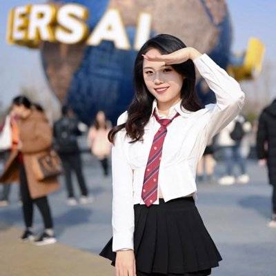 宝丽来模特