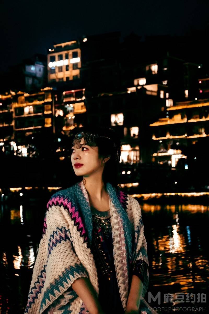 夜景模特