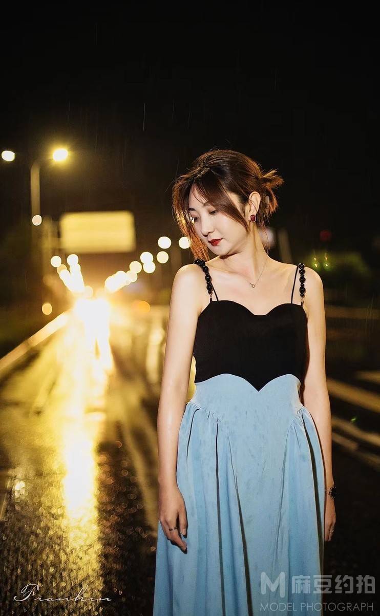 夜景模特