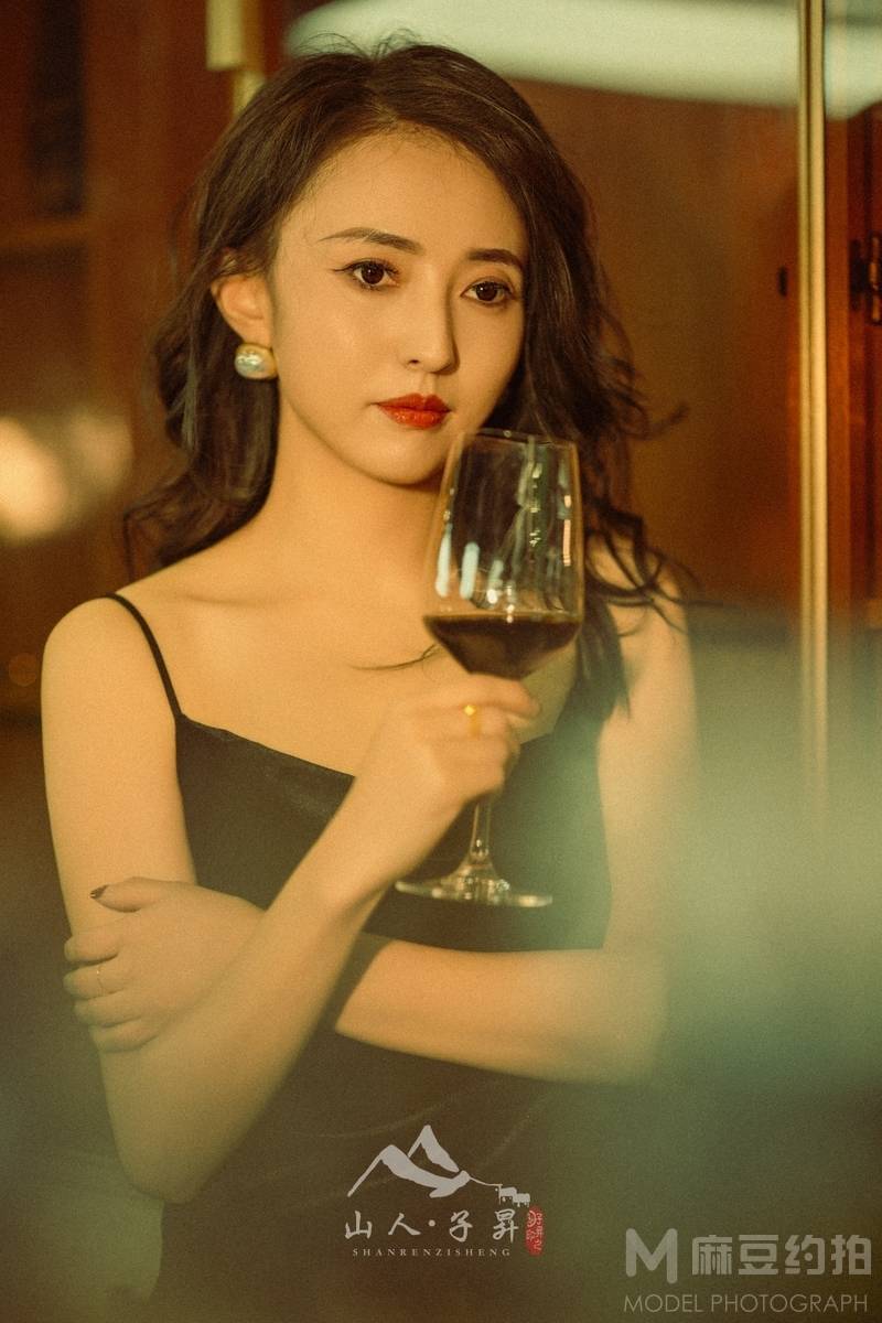 胶片模特