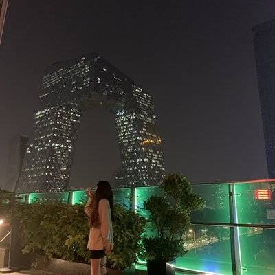 黑白模特