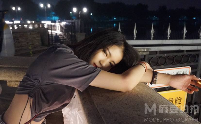 夜景模特