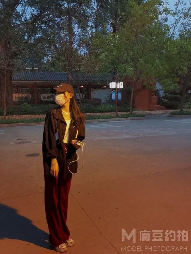校园模特