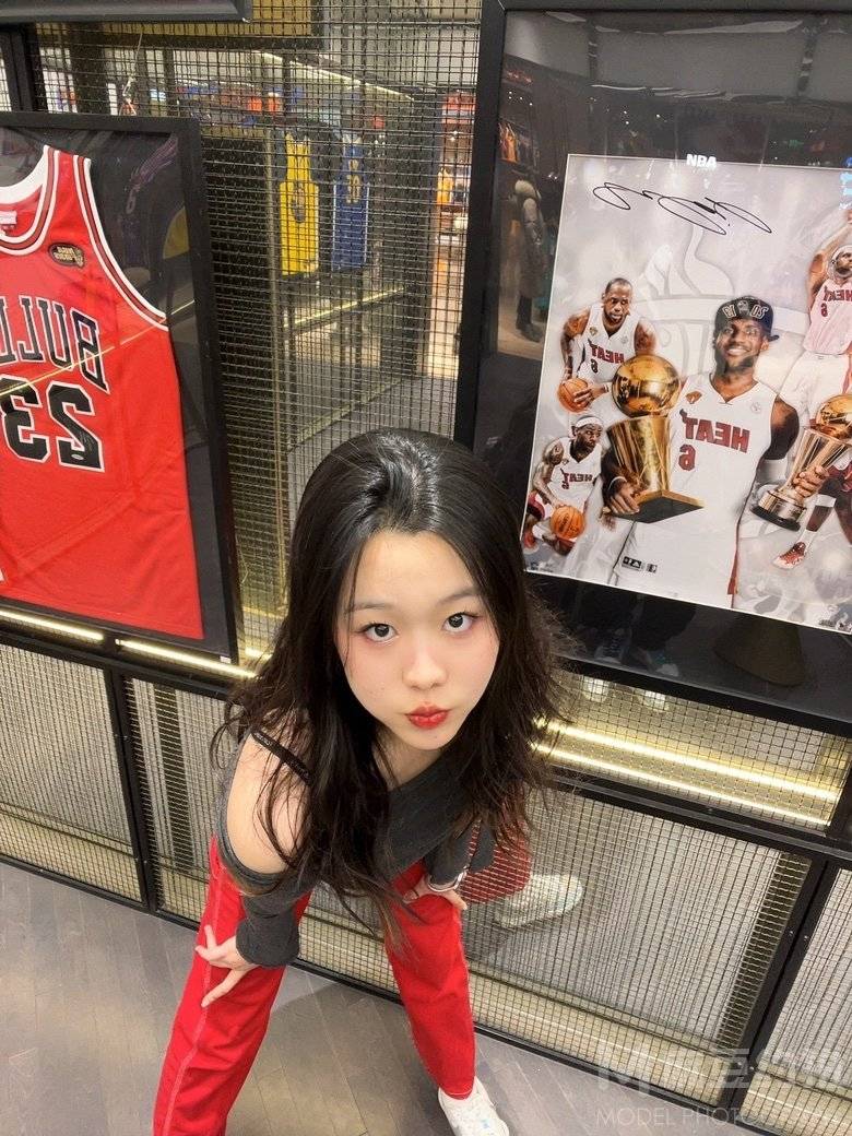 胶片模特