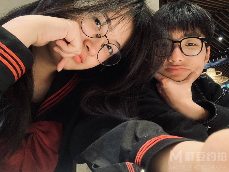 情侣模特