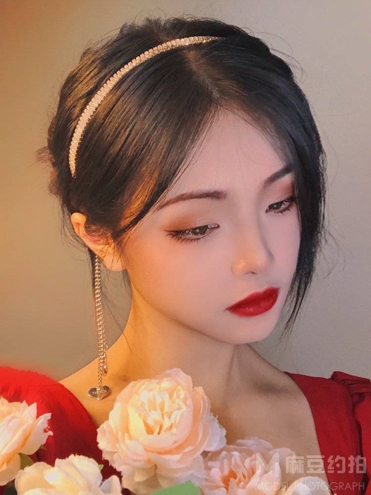 妆容模特
