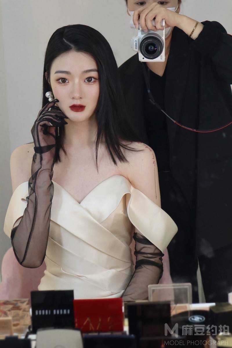 妆容模特